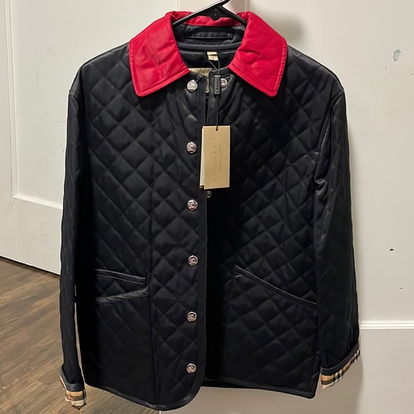 Authentic brand new jacket with tag attached - Picture 1 of 8